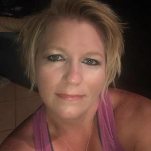 Meet your Posher, Carrie